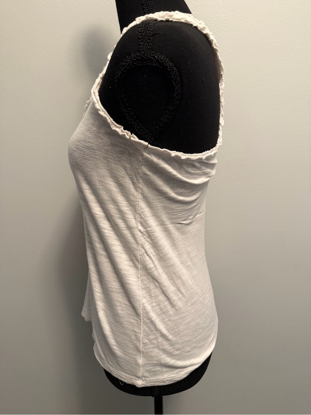 Women's White Ruffle-Edge Tank Top - Picture 2 of 4